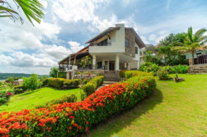 Casa Villa La Bohemia, en la montaña frente al mar